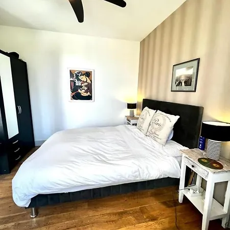 Будинок відпочинку In The City-center Of With A Private Pool