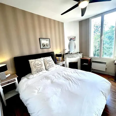 In The City-center Of With A Private Pool Nyaraló